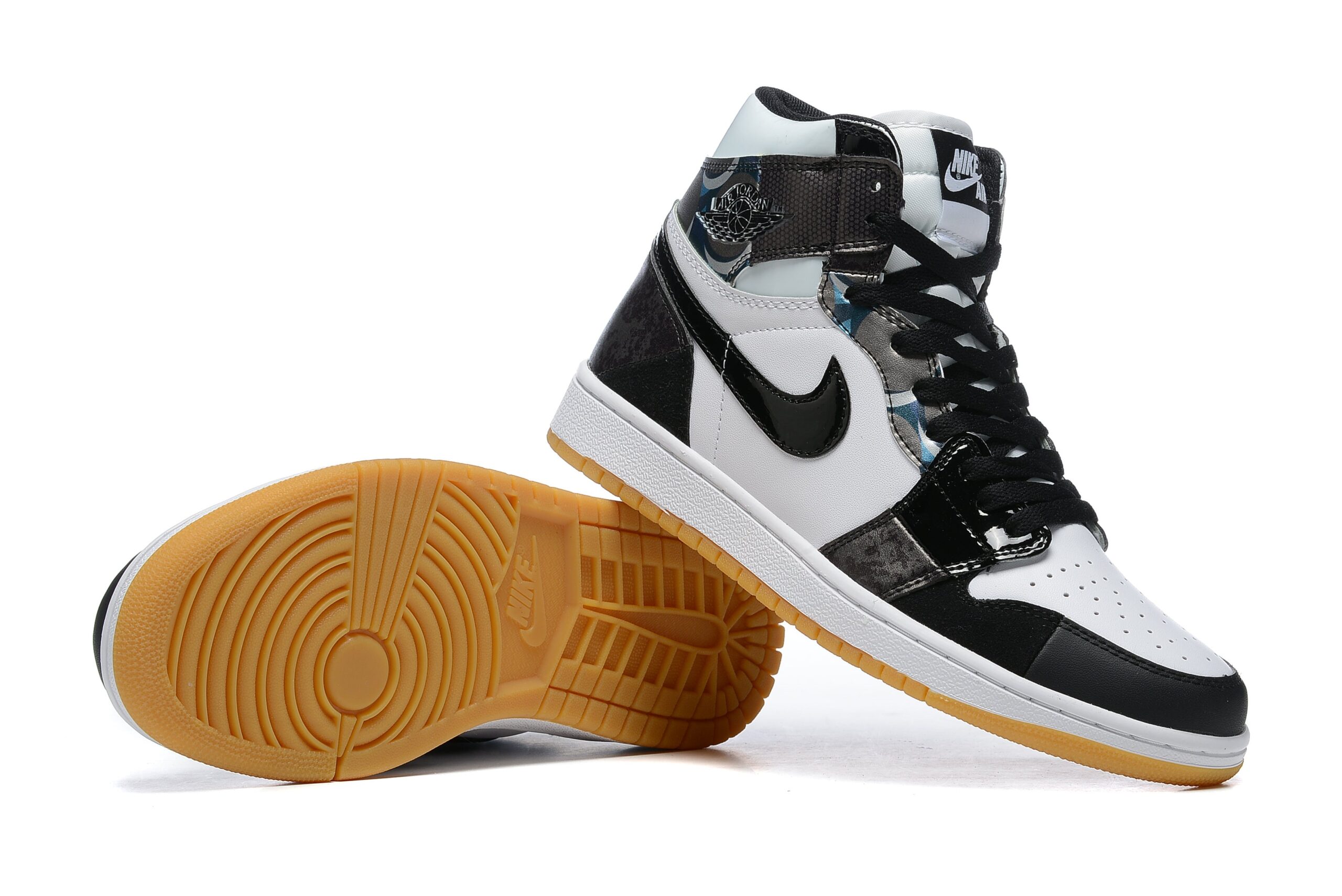 Air Jordan 1 Retro High OG Black Sole Spider