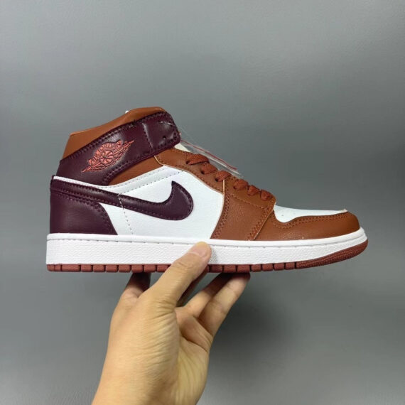 Air Jordan 1 Retro High OG Brick Red