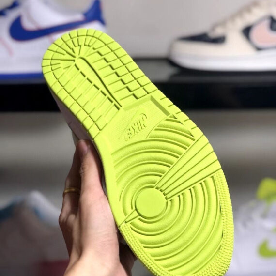 Air Jordan 1 Mid White Green