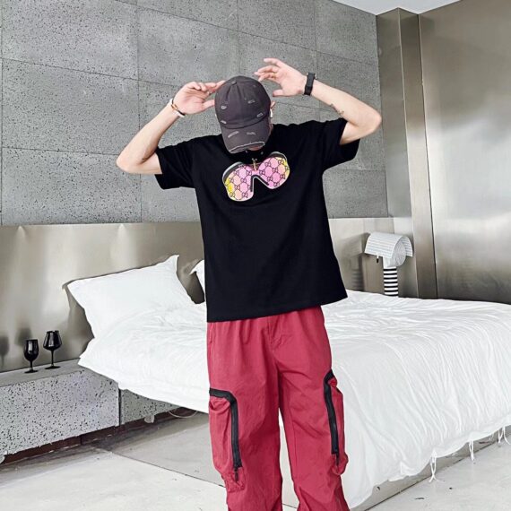 Gucci Sunglasses Graphic T-Shirt - Black