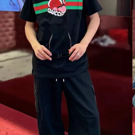 Gucci Black T-Shirt with Heart Graphic