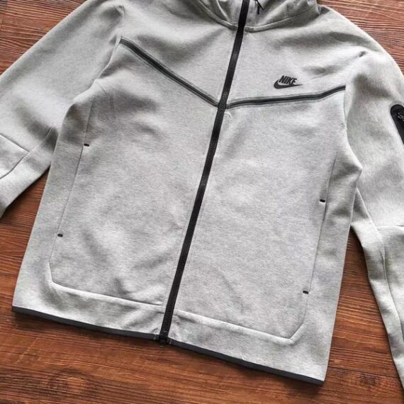 NIKE TECH FLEECE HOODIE x GREY