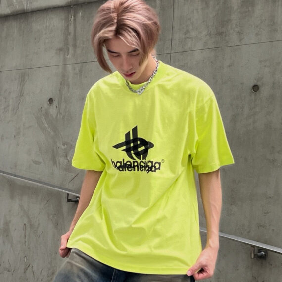 Balenciaga T-Shirt - Overlapping Logo