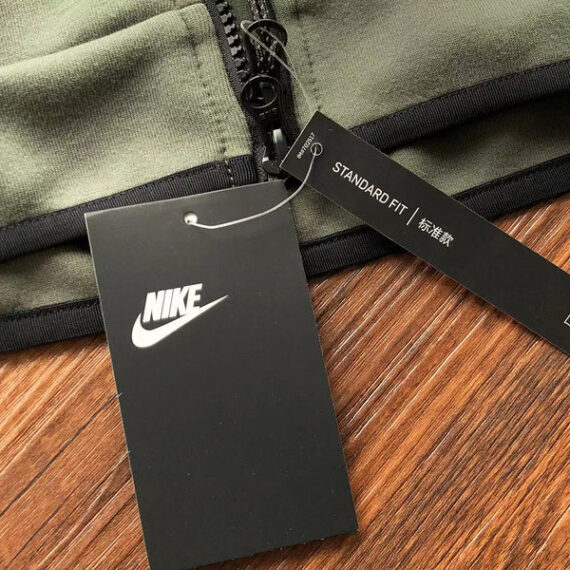 NIKE TECH FLEECE HOODIE x ARMY GREEN