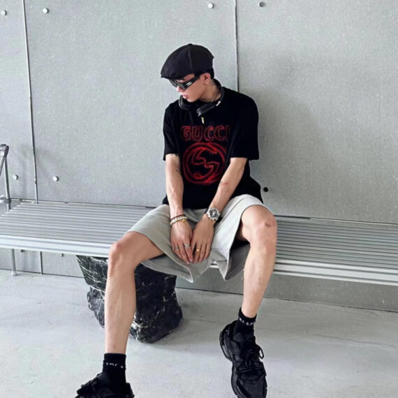 Gucci T-Shirt - Scribble Logo