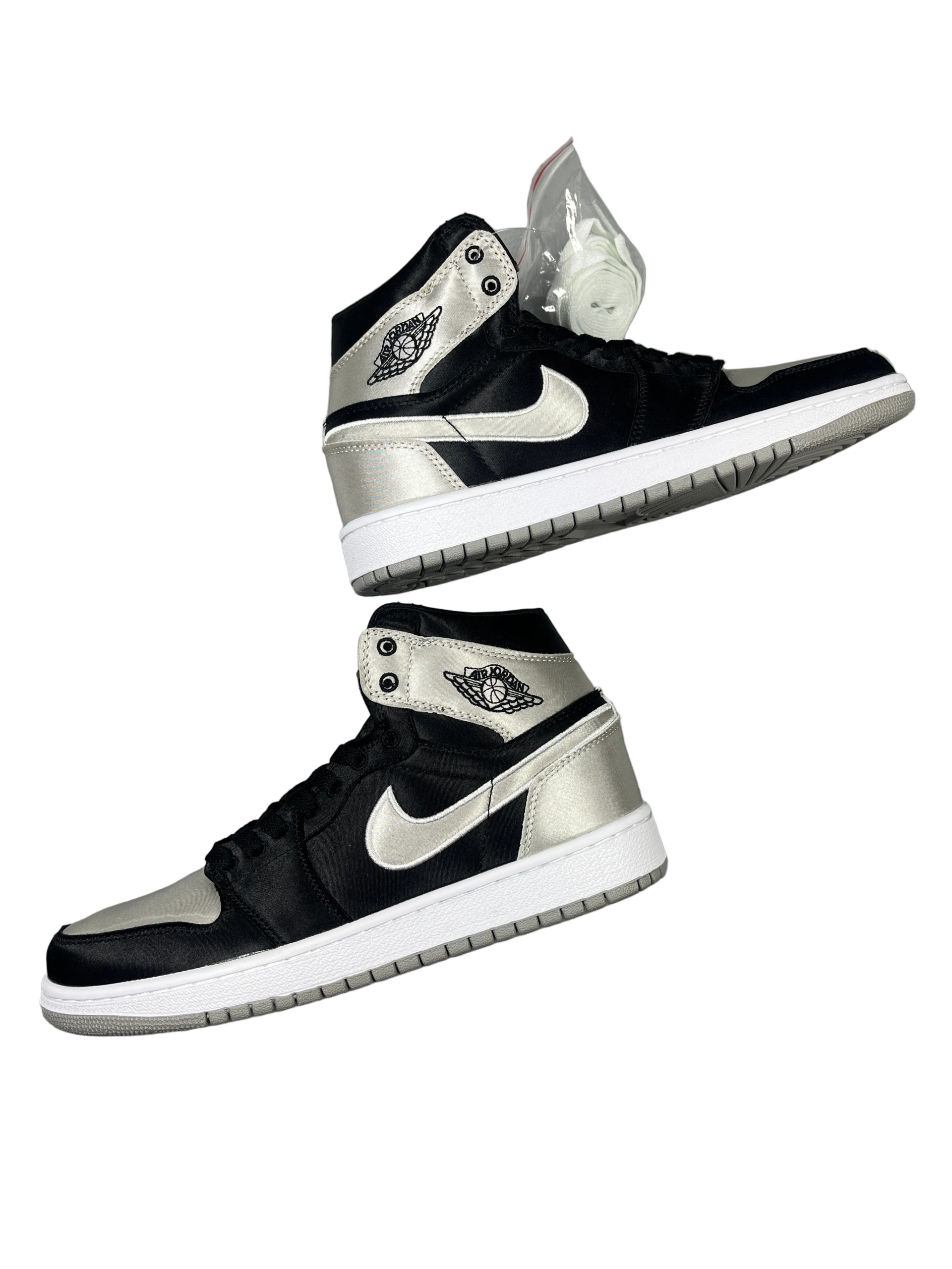 Air Jordan 1 Retro High OG Silver Silk