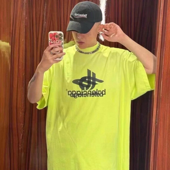 Balenciaga T-Shirt - Overlapping Logo