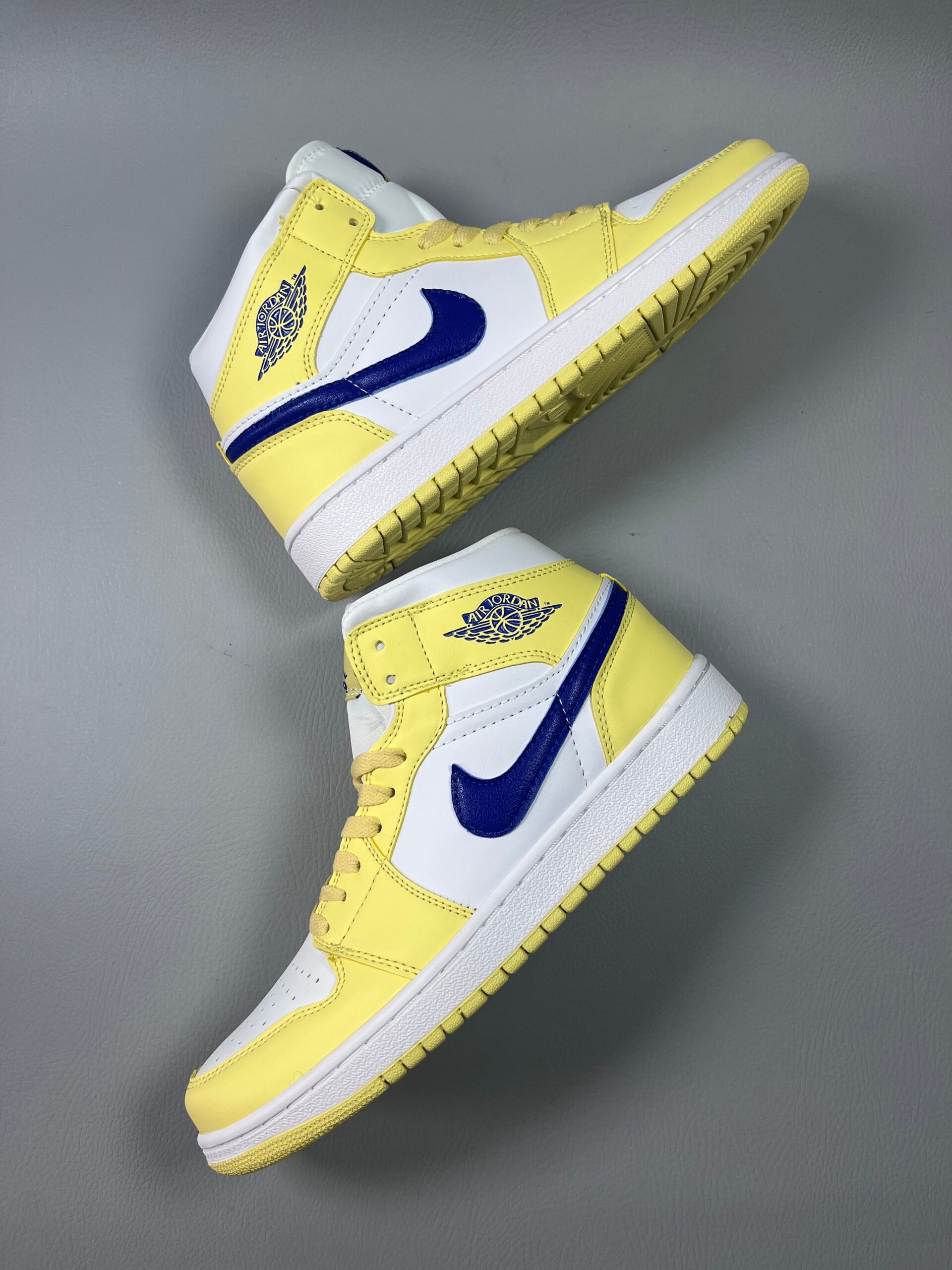 Air Jordan 1 Retro High OG Lightning