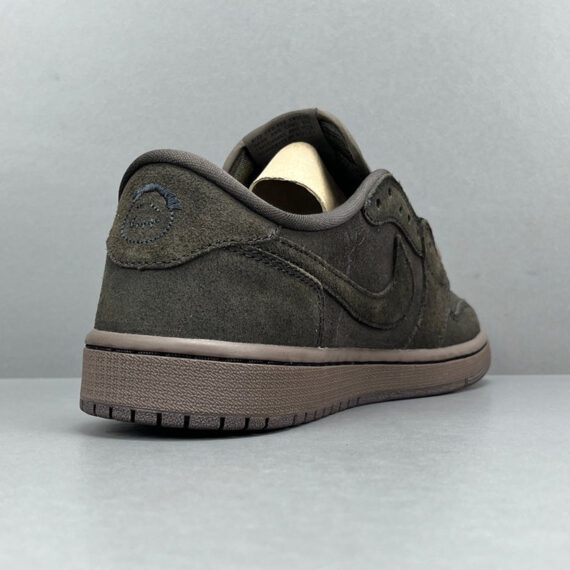 JORDAN 1 RETRO LOW OG SP x TRAVIS SCOTT VELVET BROWN