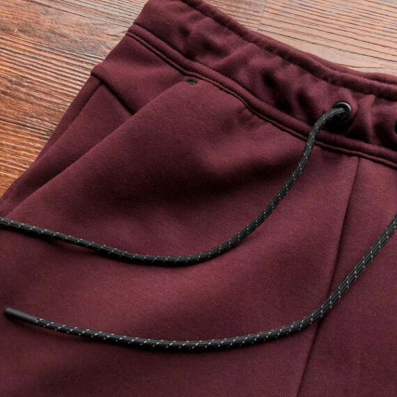 NIKE TECH FLEECE PANTS x BERRY/POMEGRANATE