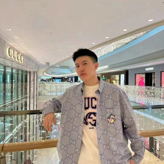 Gucci White T-Shirt with Bold Logo