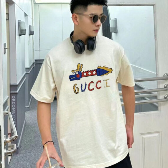 Gucci White T-Shirt with Dragon Graphic