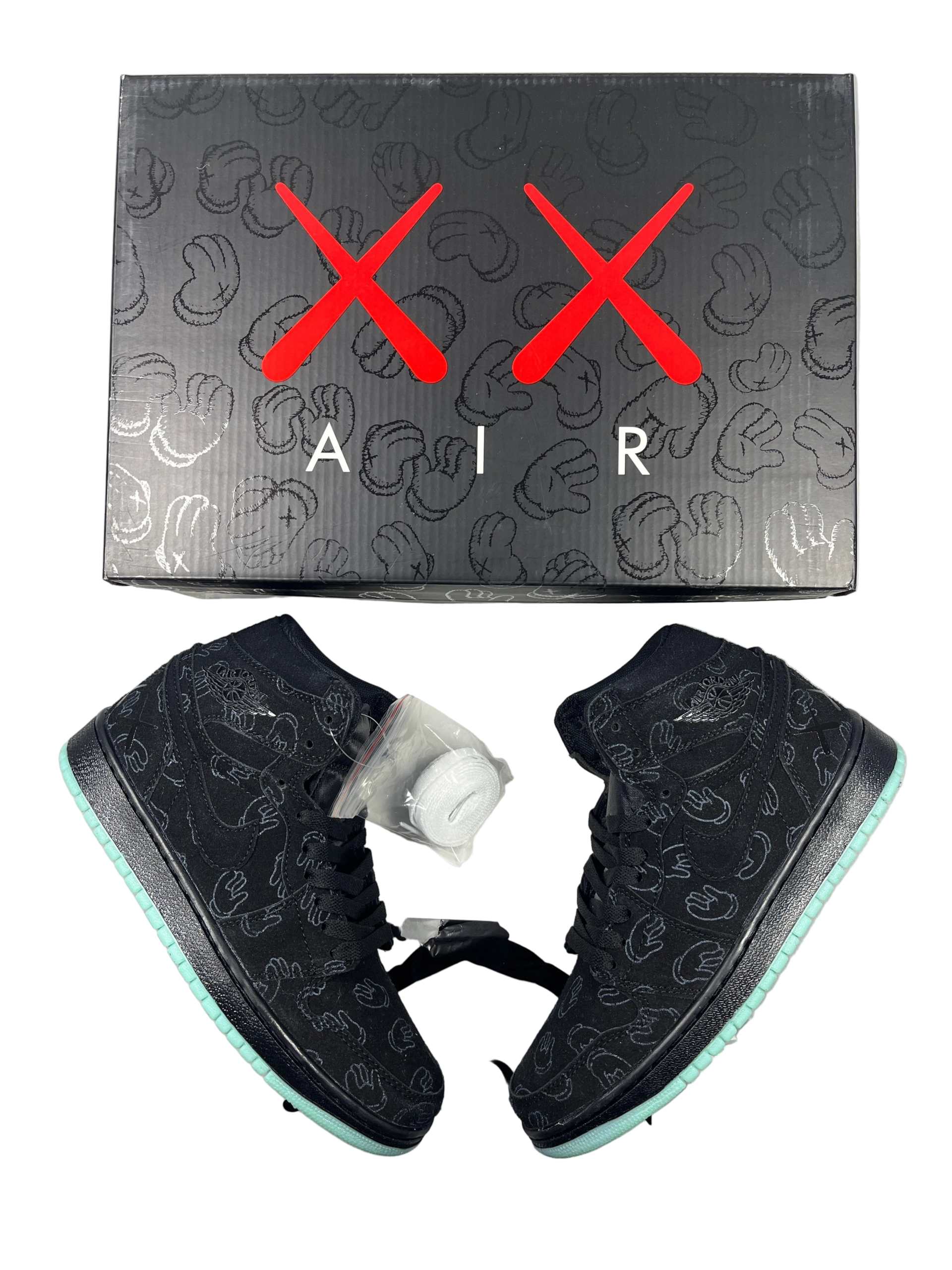 Air Jordan 1 Retro High OG Triple Black