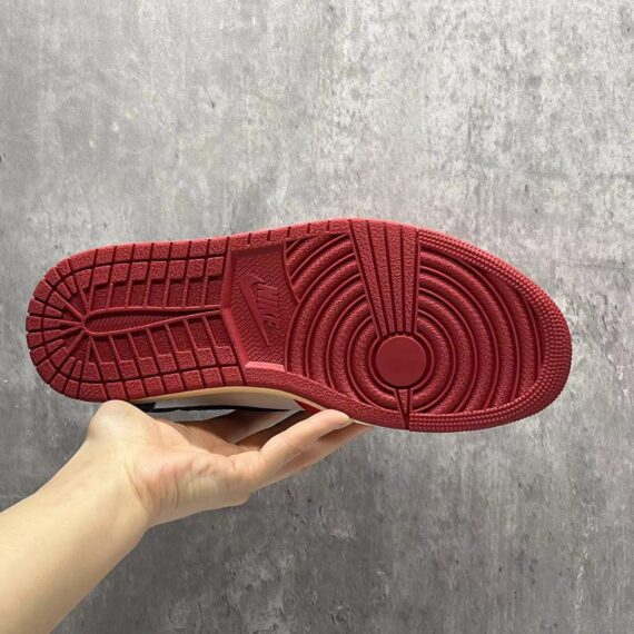 Air Jordan 1 Low Black/Red