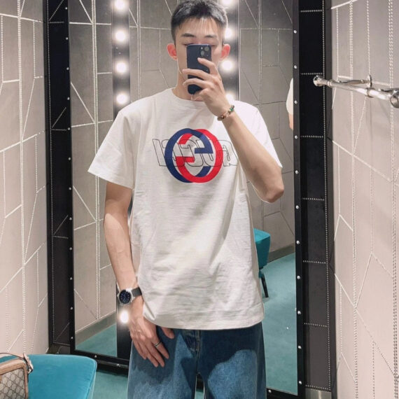 Gucci White T-Shirt with Overlapping Logo