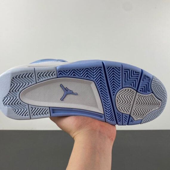 Air Jordan 4 “Forget Me Not”