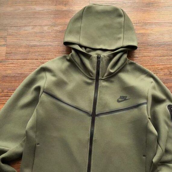 NIKE TECH FLEECE HOODIE x ARMY GREEN