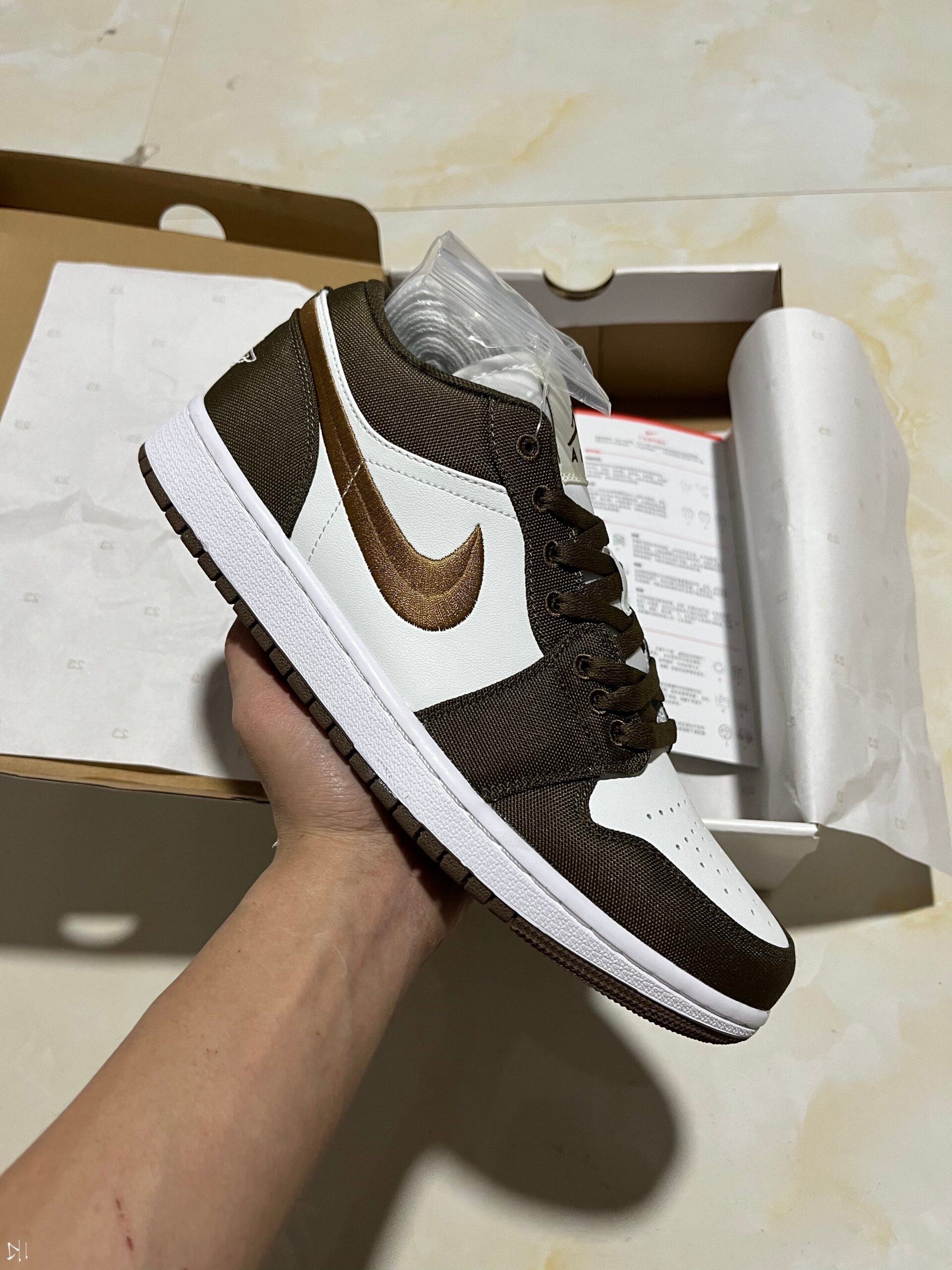 Air Jordan 1 Low Light Olive