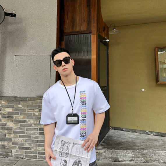 Dior T-Shirt - Multicolor Vertical Logo