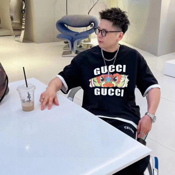 Gucci Graphic T-Shirt (Black)