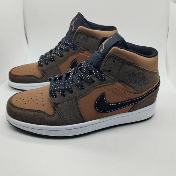 Air Jordan 1 Retro High OG Chocolate