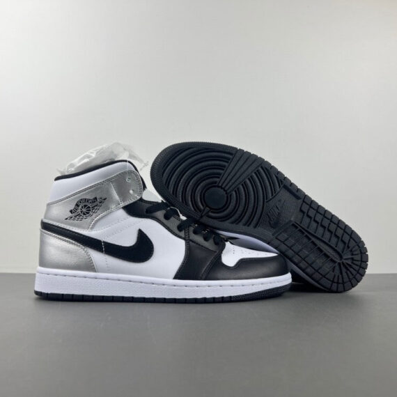 Air Jordan 1 Mid Light Smoke Grey