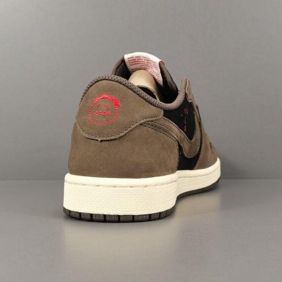 JORDAN 1 LOW OG SP x TRAVIS SCOTT