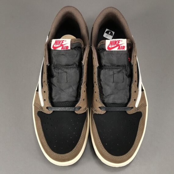 JORDAN 1 LOW OG SP x TRAVIS SCOTT