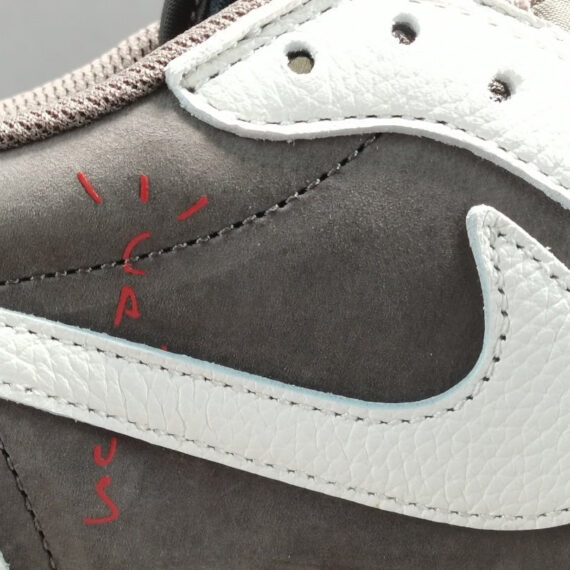 JORDAN 1 LOW x TRAVIS SCOTT REVERSE MOCHA