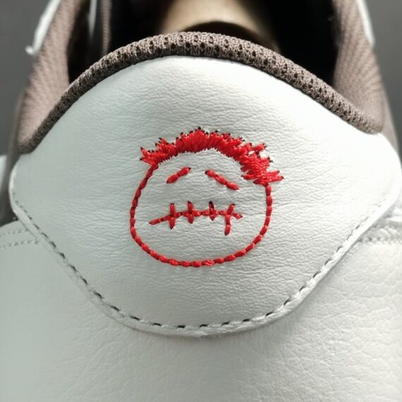 JORDAN 1 LOW x TRAVIS SCOTT REVERSE MOCHA