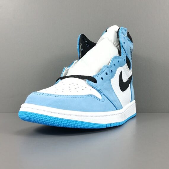 JORDAN 1 RETRO HIGH OG x UNIVERSITY BLUE