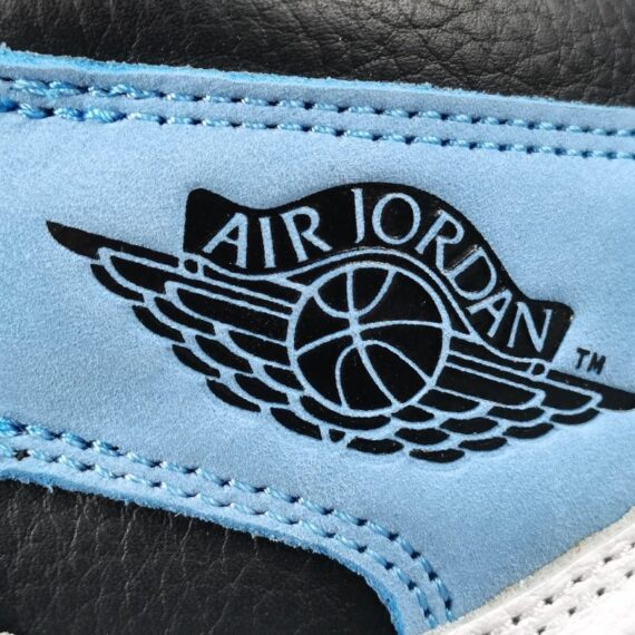 JORDAN 1 RETRO HIGH OG x UNIVERSITY BLUE