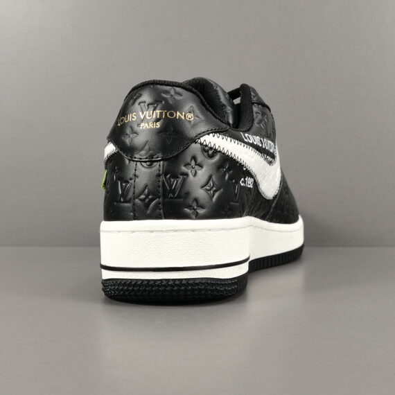 NIKE AIR FORCE 1 x LOUIS VUITTON BLACK