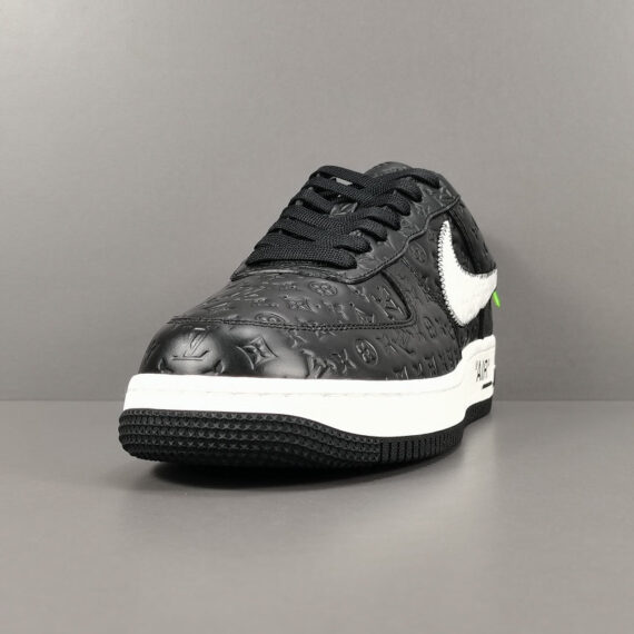 NIKE AIR FORCE 1 x LOUIS VUITTON BLACK