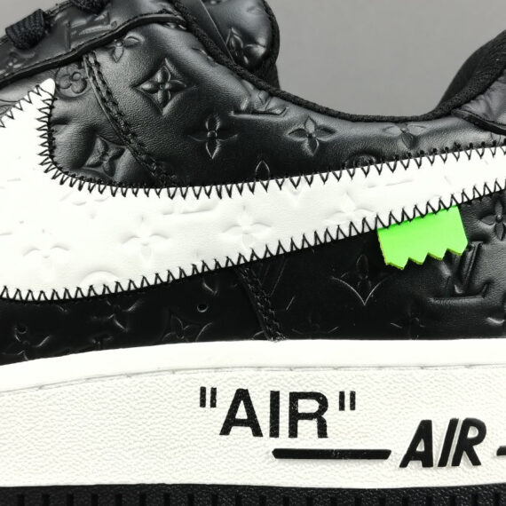 NIKE AIR FORCE 1 x LOUIS VUITTON BLACK