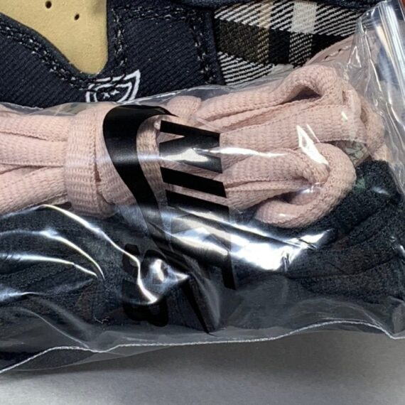 NIKE SB DUNK x TRAVIS SCOTT